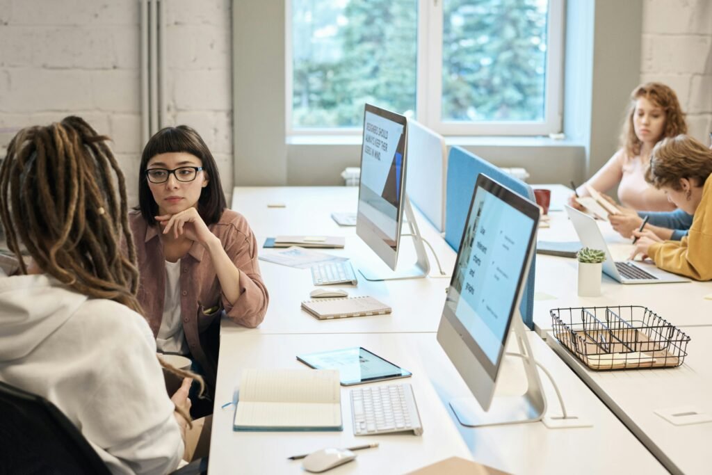 A team disscussion on digital marketing
